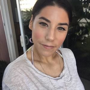 Meet your Posher, Jade